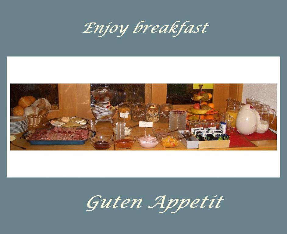 Gaestehaus Kleine Kalmit ลันเดาอินแดร์ฟัลซ์ ภายนอก รูปภาพ